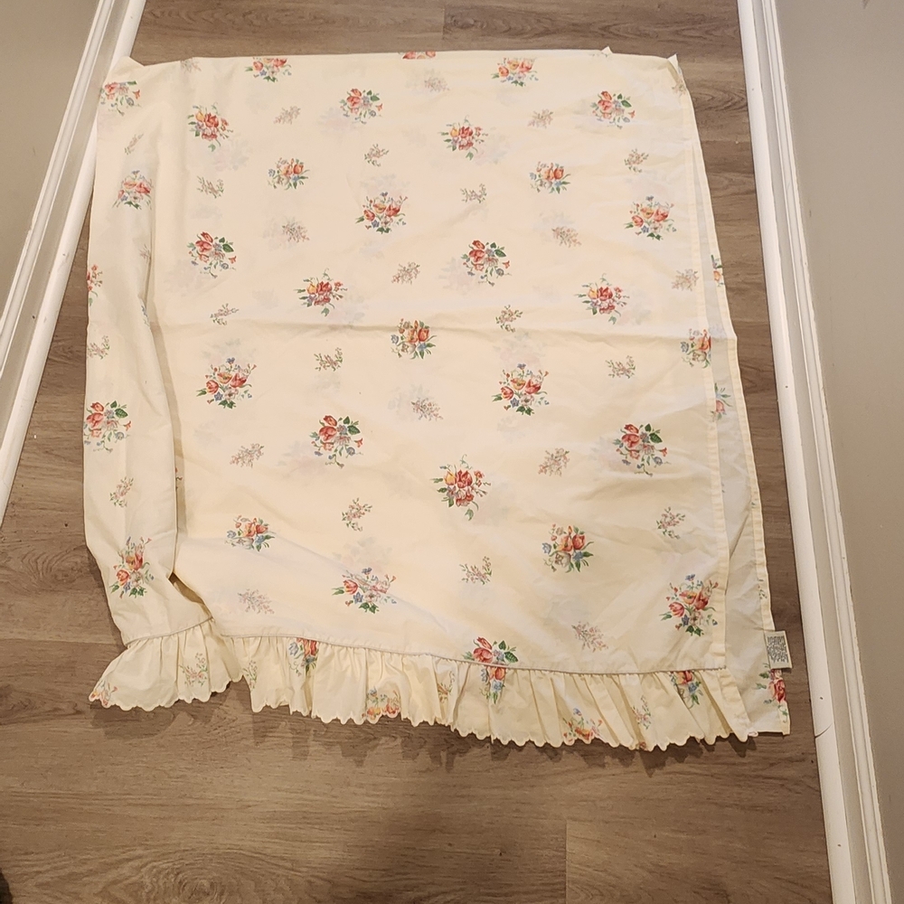 Vintage Croscill QUEEN FLAT SHEET Ruffled Border - Floral Motif Made USA 80"X90"